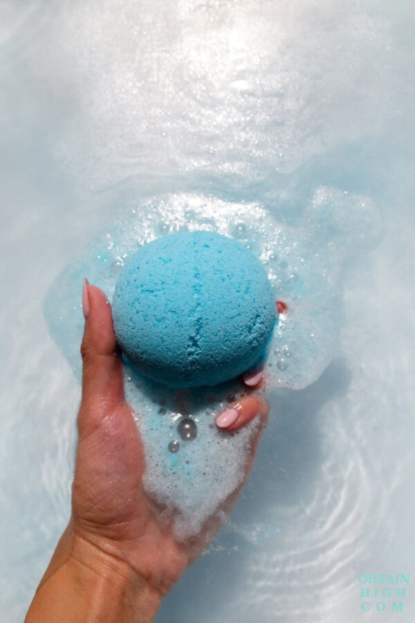 Relax 1:1 THC:CBD Bath Bomb by Kush Queen 3