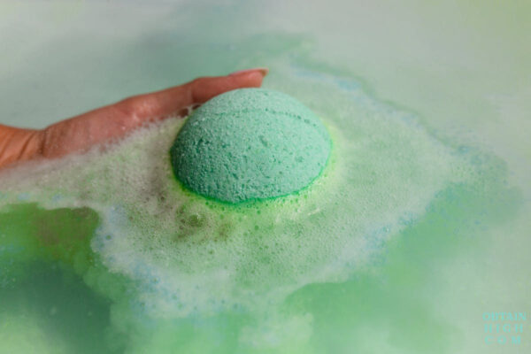 Relieve 1:1 THC:CBD Bath Bomb by Kush Queen 2